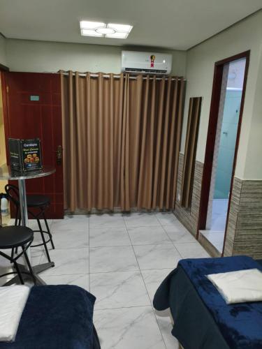 Hotel Caliente - Café da Manhã e Estacionamento Incluso - image 5