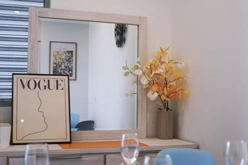 Urban Comfort Modern 2BR Apt near Burwood Station - image 12