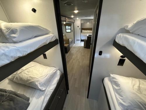 The Bunkhouse Camper in Klamath (CA)