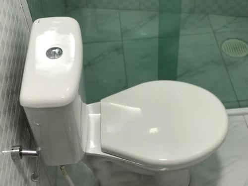 Hotel Caliente - Café da Manhã e Estacionamento Incluso - image 3