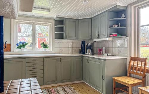 Kitchen, 3 Bedroom Amazing Home In Mariannelund in Vimmerby