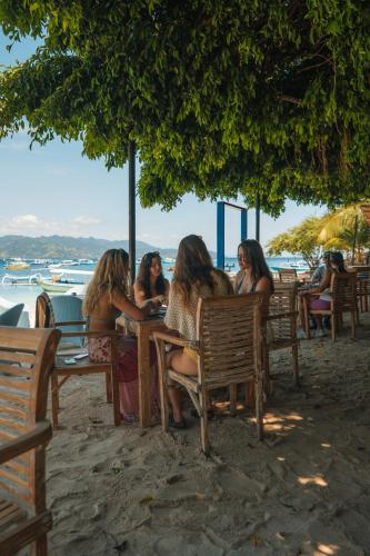 Restaurant, Lay Day Gili T in Lombok