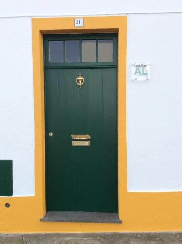  Family House Garden in Ponta Delgada
