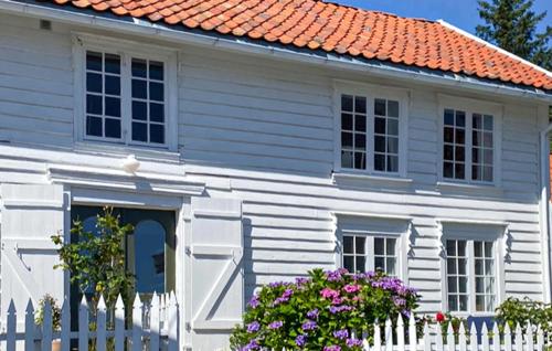 . 2 Bedroom Awesome Home In Farsund