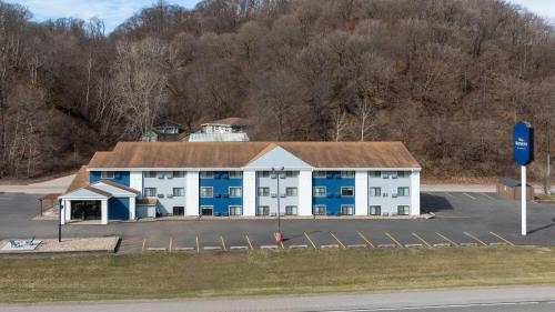Super 8 by Wyndham Mankato - image 17