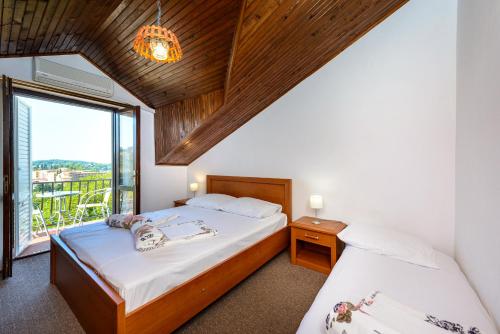 Guest House Villa Bellevue - image 8