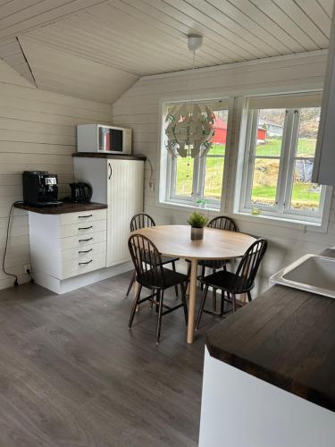 Fasiliteter, Loftesnes in Sogndal