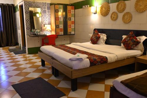 Cibara Comforts - Budget Lodge in Harihar