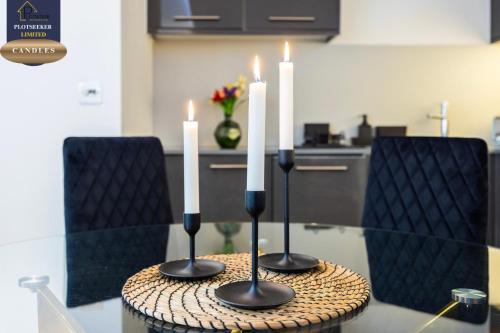 Luxury 2BR 2Bath Flat Walk to Tube West Ken - image 9