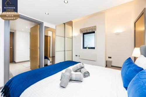Luxury 2BR 2Bath Flat Walk to Tube West Ken - image 7