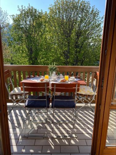 Ēdiens un dzērieni, Tanner's Ferienwohnung in Waging Am See