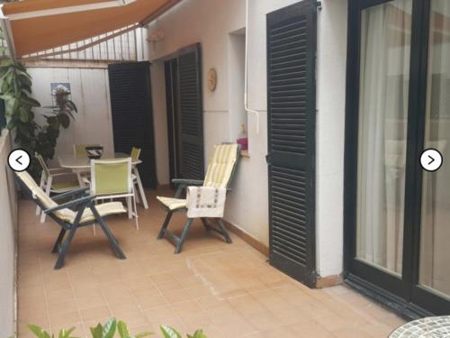 LETS HOLIDAYS Nice Apartment with 2 Terraces