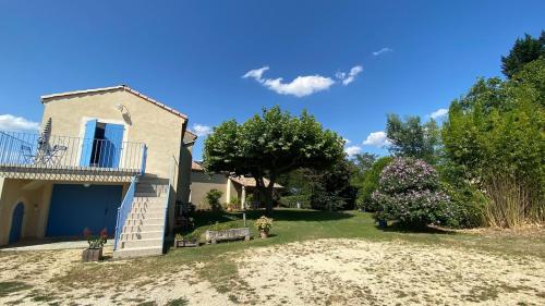 gite des violettes in Bourg-les-Valence