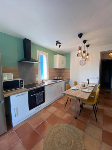 gite des violettes in Bourg-les-Valence