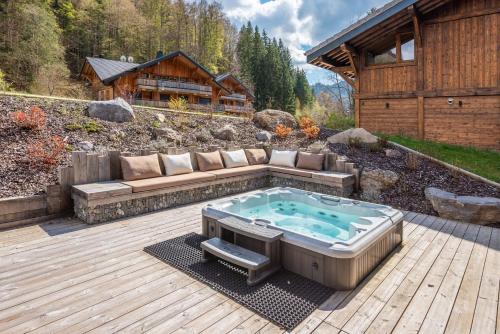 Iekārtas, AZOBE - Large Chalet with Hot Tub and Sauna in Montrionda