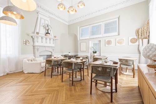 Villa Claudia Hotel Cannes - image 23