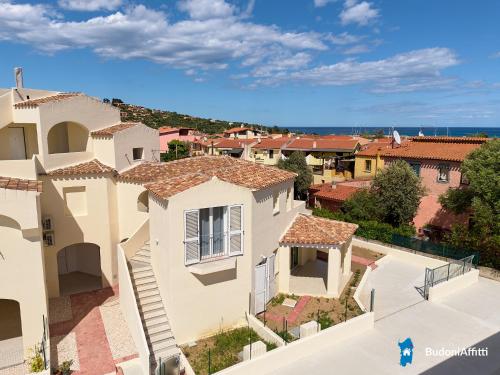 Villino nuovo con giardino a soli 450m dalla spiaggia di Porto Ottiolu gîte à louer Provincia di Olbia-Tempio