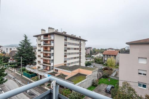 M080 Joli studio avec balcon in Ambilly