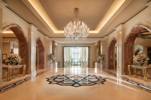 Lobby, Four Seasons Hotel Doha in West Bay & Diplomatic Area