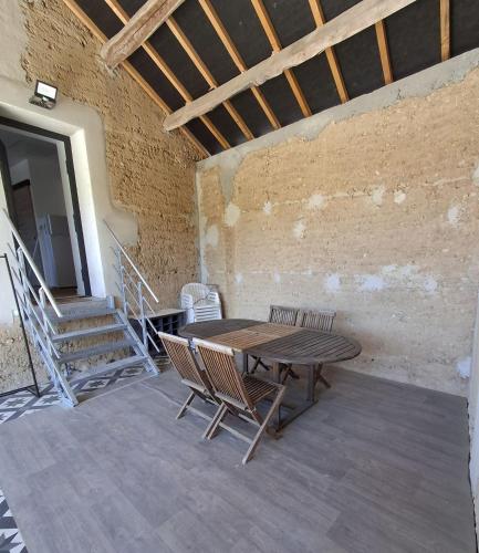Facilities, Escapade a la campagne in Charavines