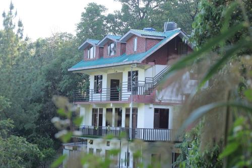 Royal Stay In The Nature's Lap - Bauh