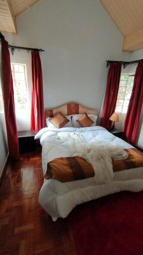 rossylyn lonetree two bed bedroom in รูอากา
