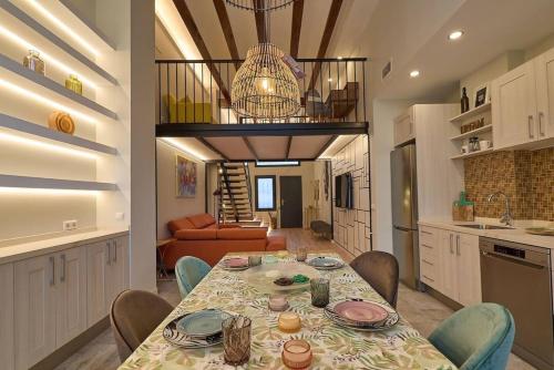 Big House & Stylish home in Ruzafa by Invalencia