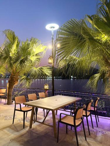 Cham Riverside in Vinh Ngoc