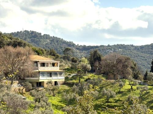 Fournakia for 4, Eco-home in nature – khách sạn tại Moni Evaggelistrias