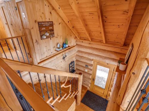 Spa & River - Hidden chalet - Chalet cache in Saint-Alexis-Des-Monts (QC)