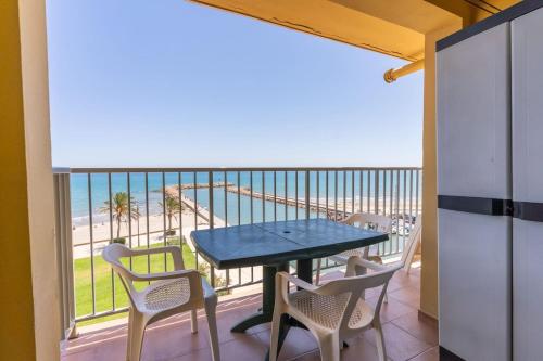 Port SaPlaya beach apartment by Invalencia in 알보라야