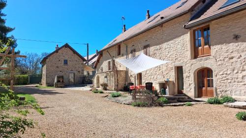 Gite 1 Les Perrières 6 personnes Bourgogne Maison entre Autun et Le Creusot TGV Maymard Yannick (Gite 1 Les Perrieres 6 personnes Bourgogne Maison entre Autun et Le Creusot TGV Maymard Yannick) in Saint-Martin-de-Commune