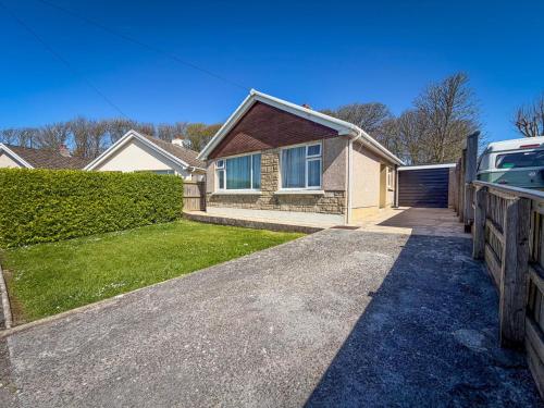 Indigo Blue - 2 Bedroom Holiday Home - Manorbier chambre d'hôte Carew