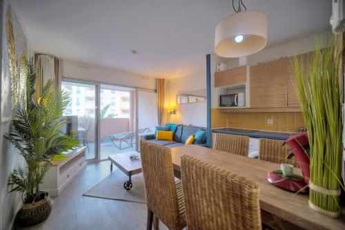 Cannes Beach 221