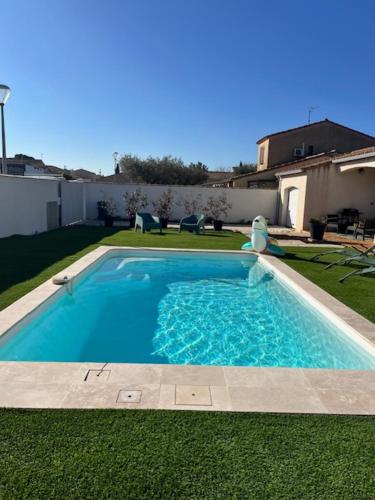 Maison paisible avec piscine privée - Location saisonnière - Bouillargues