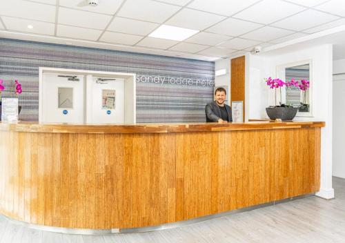 大厅, 马格努森酒店-桑迪洛奇纽基酒店 (Magnuson Hotel Sandy Lodge Newquay) in 纽基