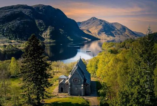 Apkārtne, Number 4, Loch Shiel View in Glenfinnan