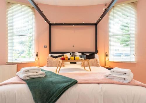 Spacious 3 bed, Parking, Long stays welcome, Relocators, Families, Contractors, Knaresborough