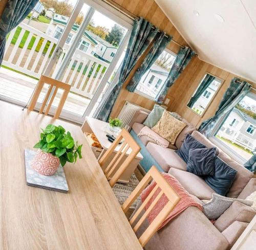 Tranquil Caravan Retreat in Ayrshire – khách sạn tại Coylton