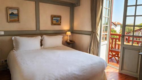 Chambre double avec 1 ou 2 lits, balcon