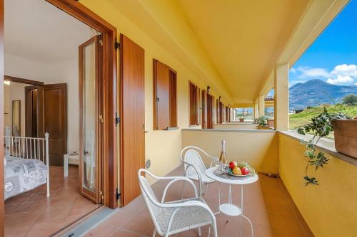 Balkons/terase, Residence La Perla with Shared Pool in Monte Isola