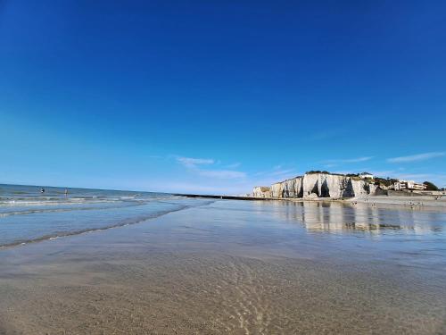 La Casa Del Mar Maison avec jardin proche de la mer et de Dieppe in Greges (Upper Normandy)