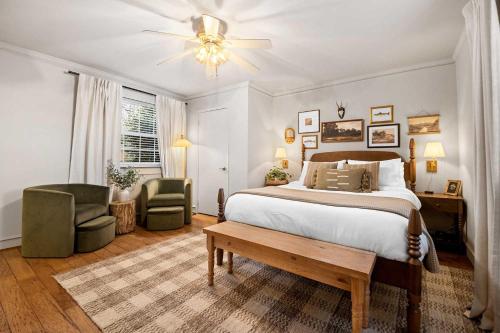 2 bedrooms, 3 beds