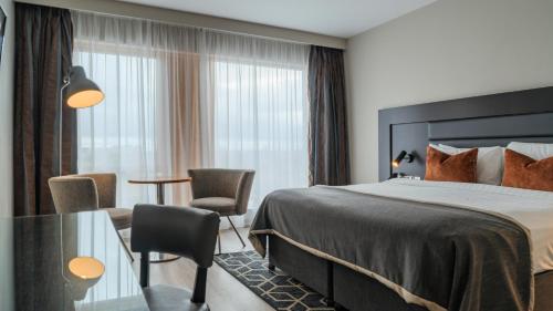 . Athlone Springs Hotel