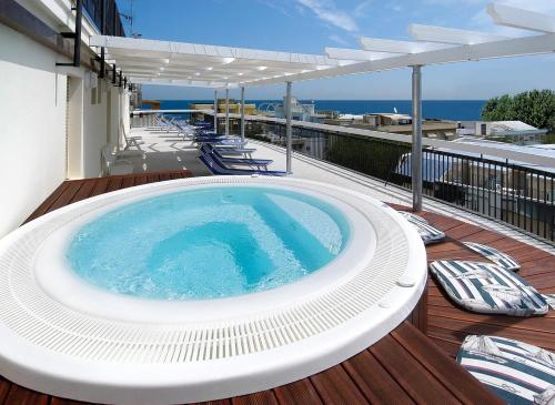 A szálláshely kívülről, Hotel Brig in Cattolica