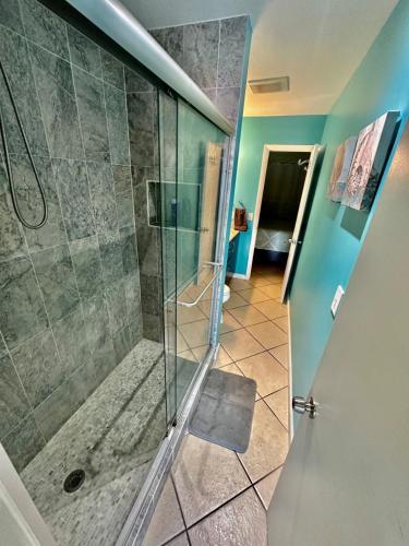 Duša, Red Hook Retreat with Stunning Ocean Views in Red Hook