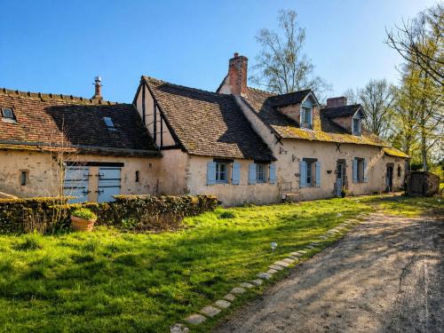 Maison 10 personnes, 10min circuit 24H LE MANS gîte à louer Rossay