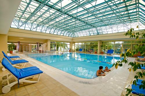 Fantasia Deluxe Hotel - 수영장