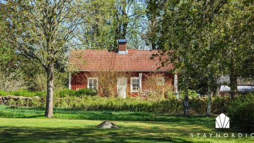 Viesnīcas āriene, Idyllic and family friendly cottage in Smaland SE06095 in Kvanarp