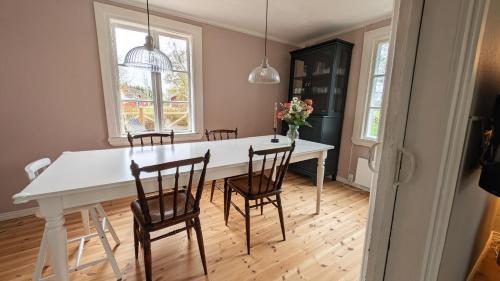 Iekārtas, Idyllic and family friendly cottage in Smaland SE06095 in Kvanarp